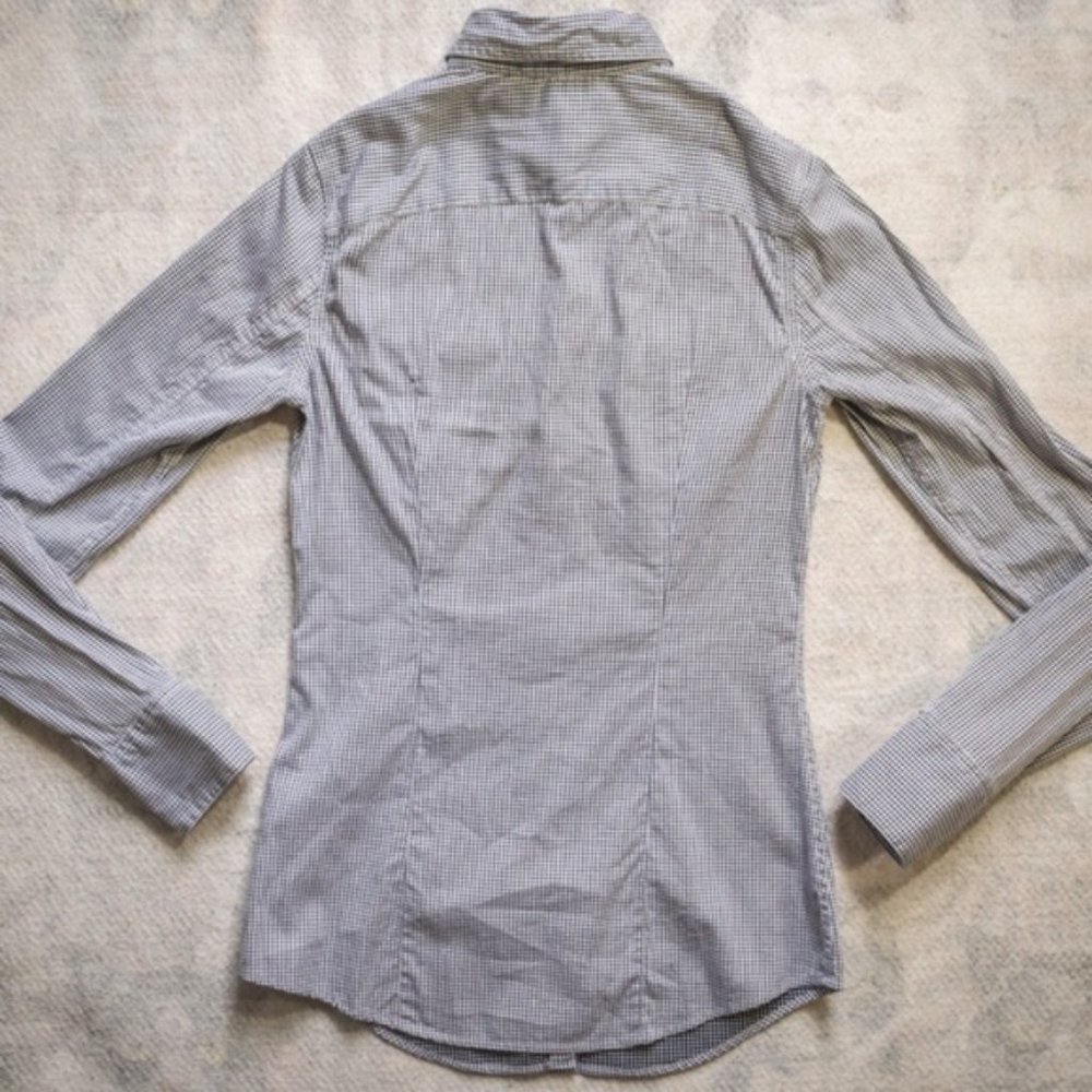 LIMITED EDITION Tommy Hilfiger 2010 Button-Down - Picture 8 of 8